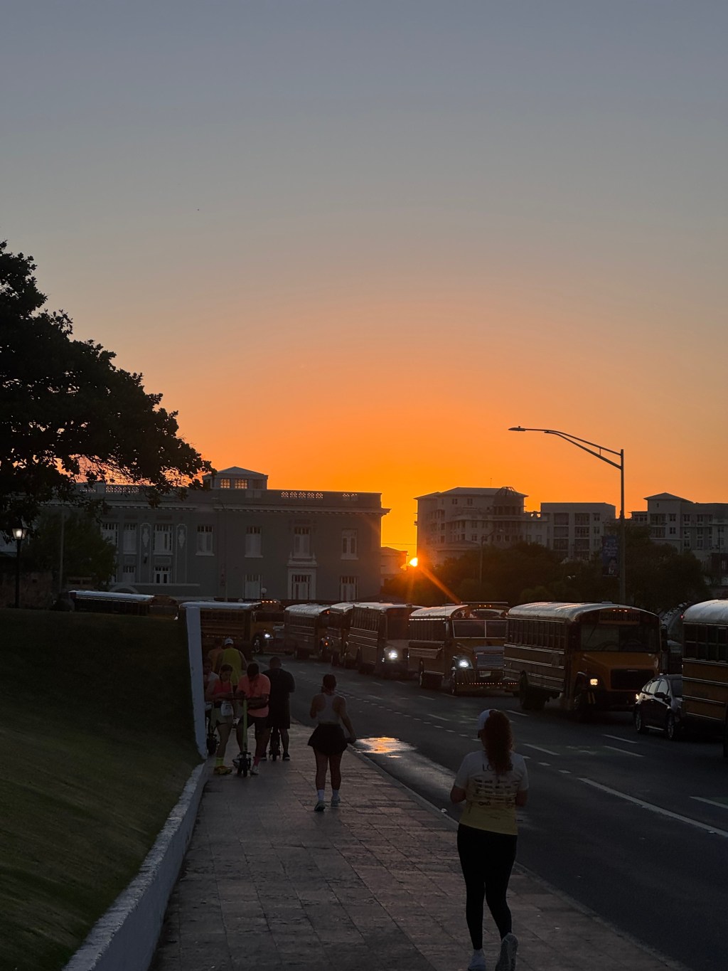 Escuchando mis pasos